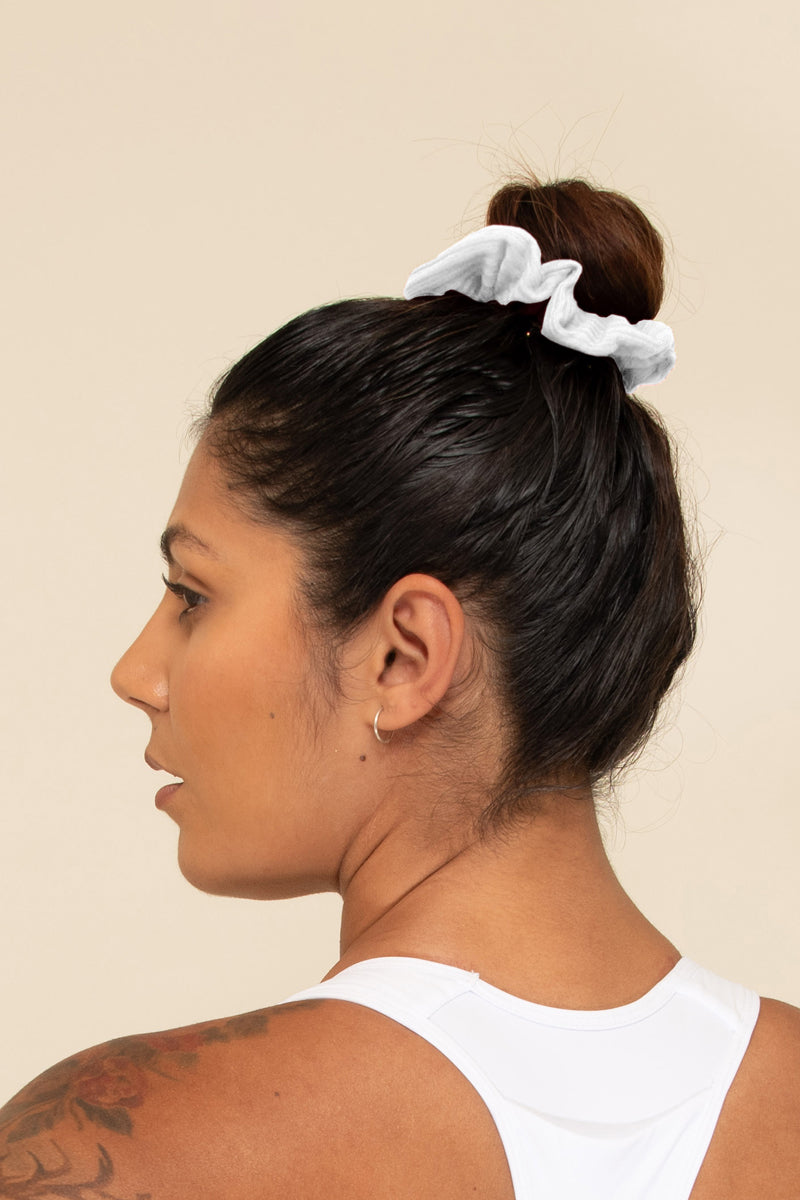 Maaree secret pocket scrunchie white